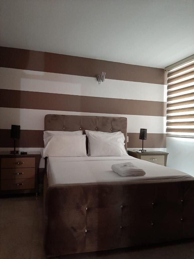 Hotel Roosevelt Plaza Cali Extérieur photo