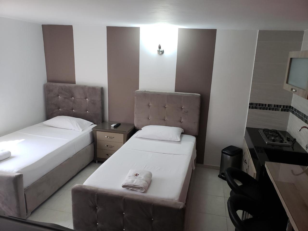 Hotel Roosevelt Plaza Cali Extérieur photo